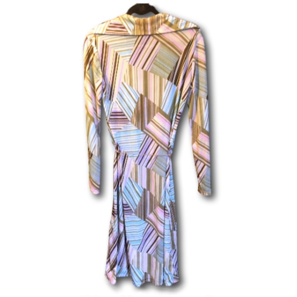 Sharagano Casual Chic Geometric Stripe Dress - Picture 2 of 4